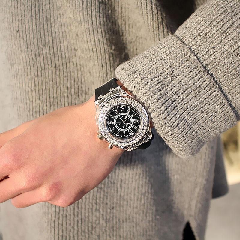 Norvo | Luminous klokke