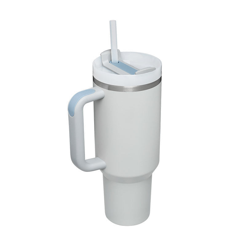 ThermoSip – Isothermisk Beholder med Gjenbrukbar Sugrør