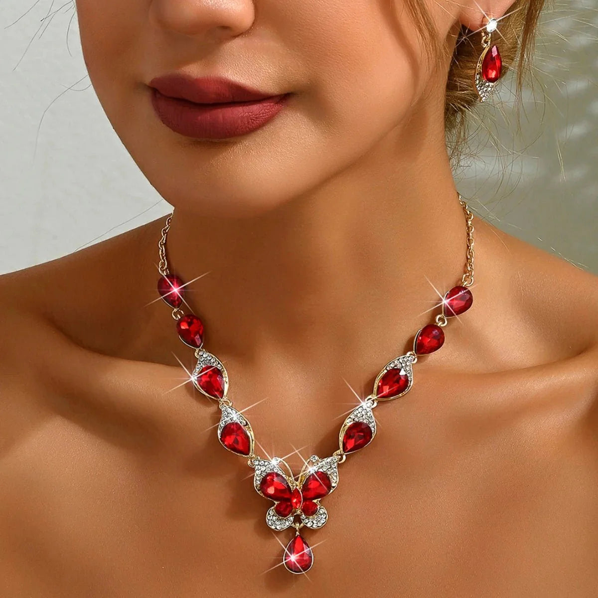 Norvo | Diamant edelsten sett sommerfugl halskjede og øredobber sett