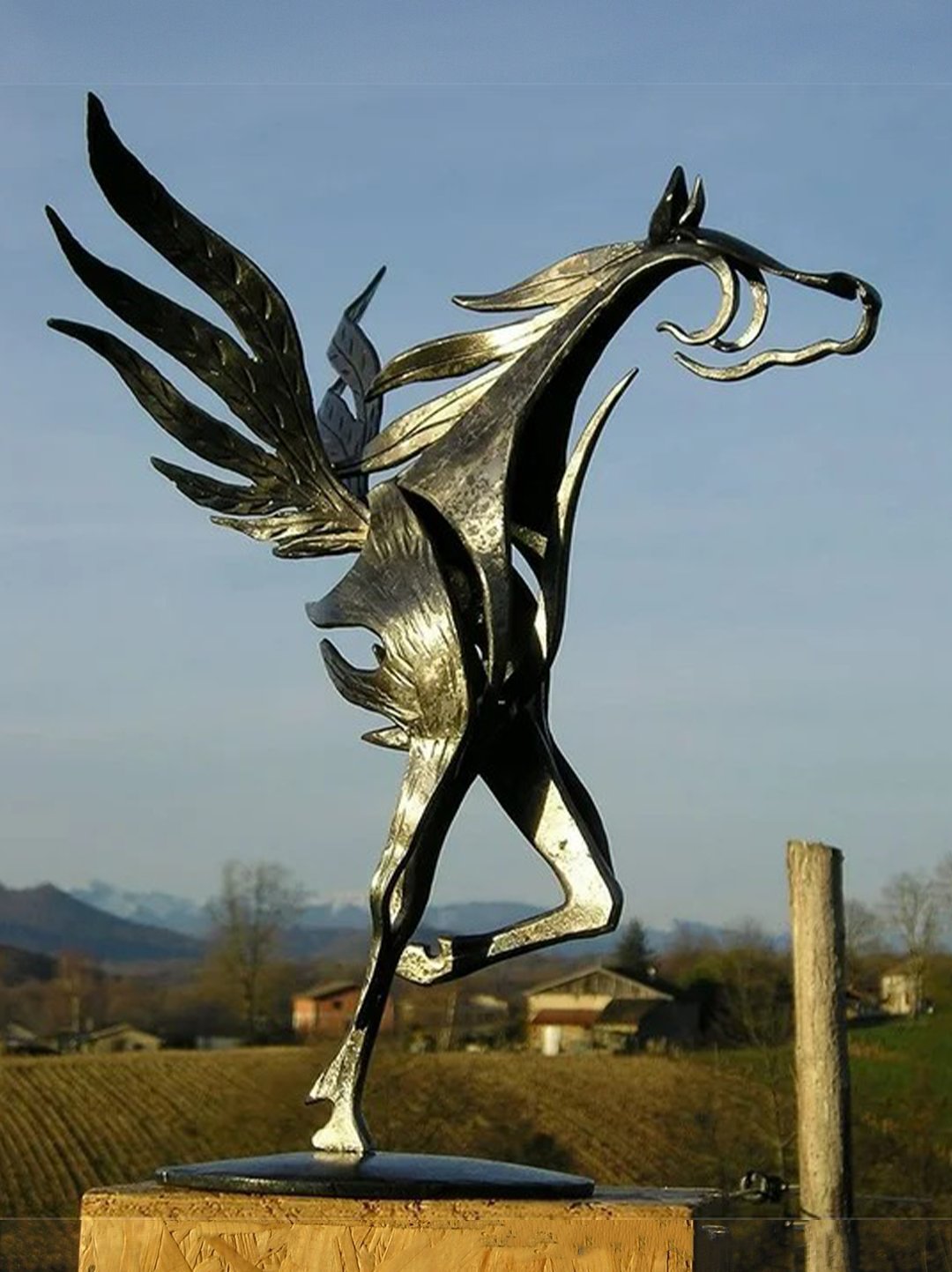 Norvo | Moderne Metall Hest Statue