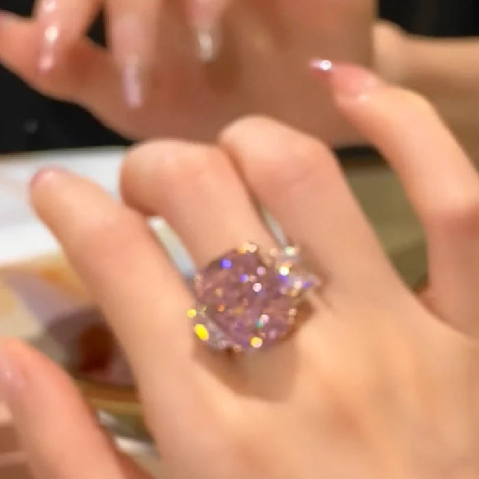 Norvo | Tre Steins Brilliant Cut Rosa Ring