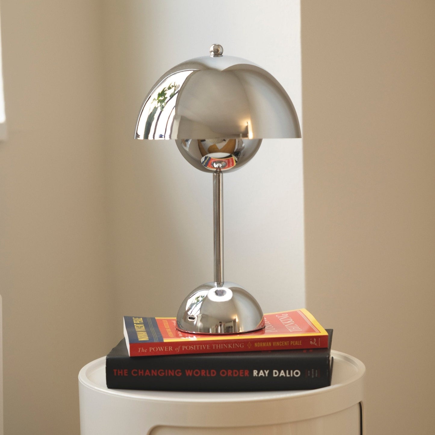 Norvo LED Bærbar Bordlampe