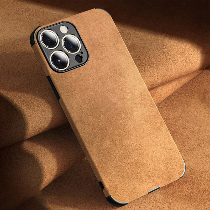 Norvo | Alcantara-look iPhone Deksel – Elegant beskyttelse for enheten din