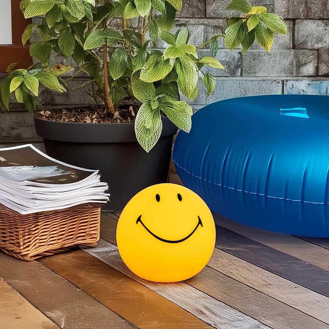 Norvo | SmileyGlow Nattlampe | Dimmbar LED Sengelys med Moderne Design & Varm Atmosfære