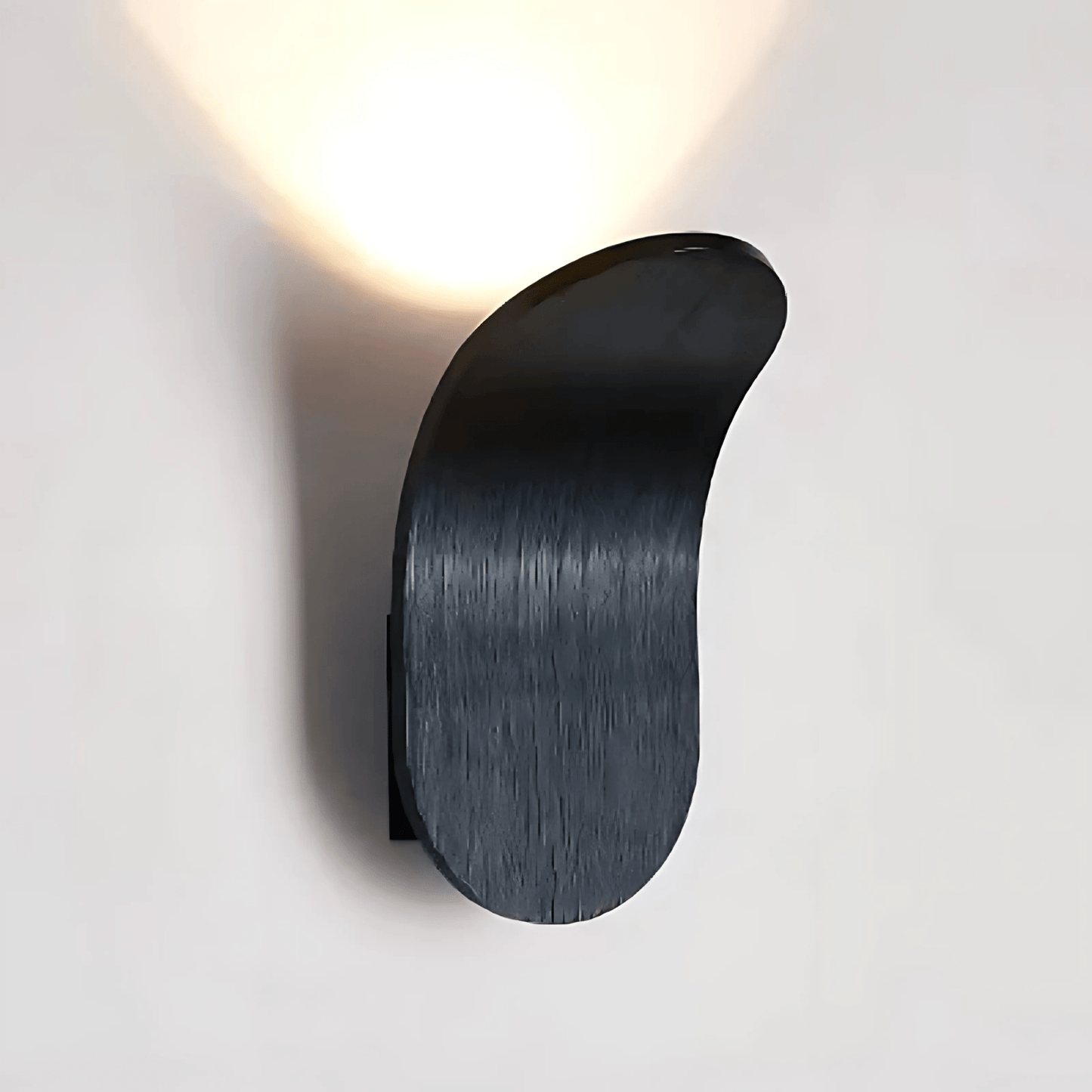 Norvo | Moderne Buet Vegglampe med LED Lys