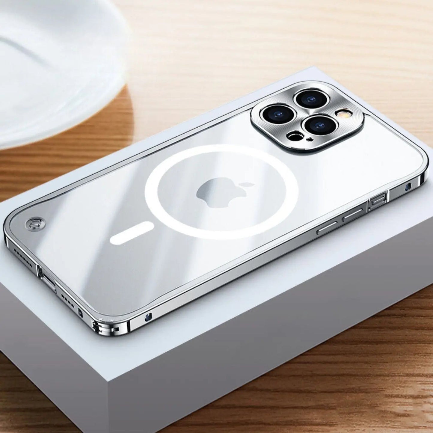 Norvo | Metall Luksus MagSafe Deksel for iPhone Pro Max - Slankt og Stilig Design med Maksimal Beskyttelse