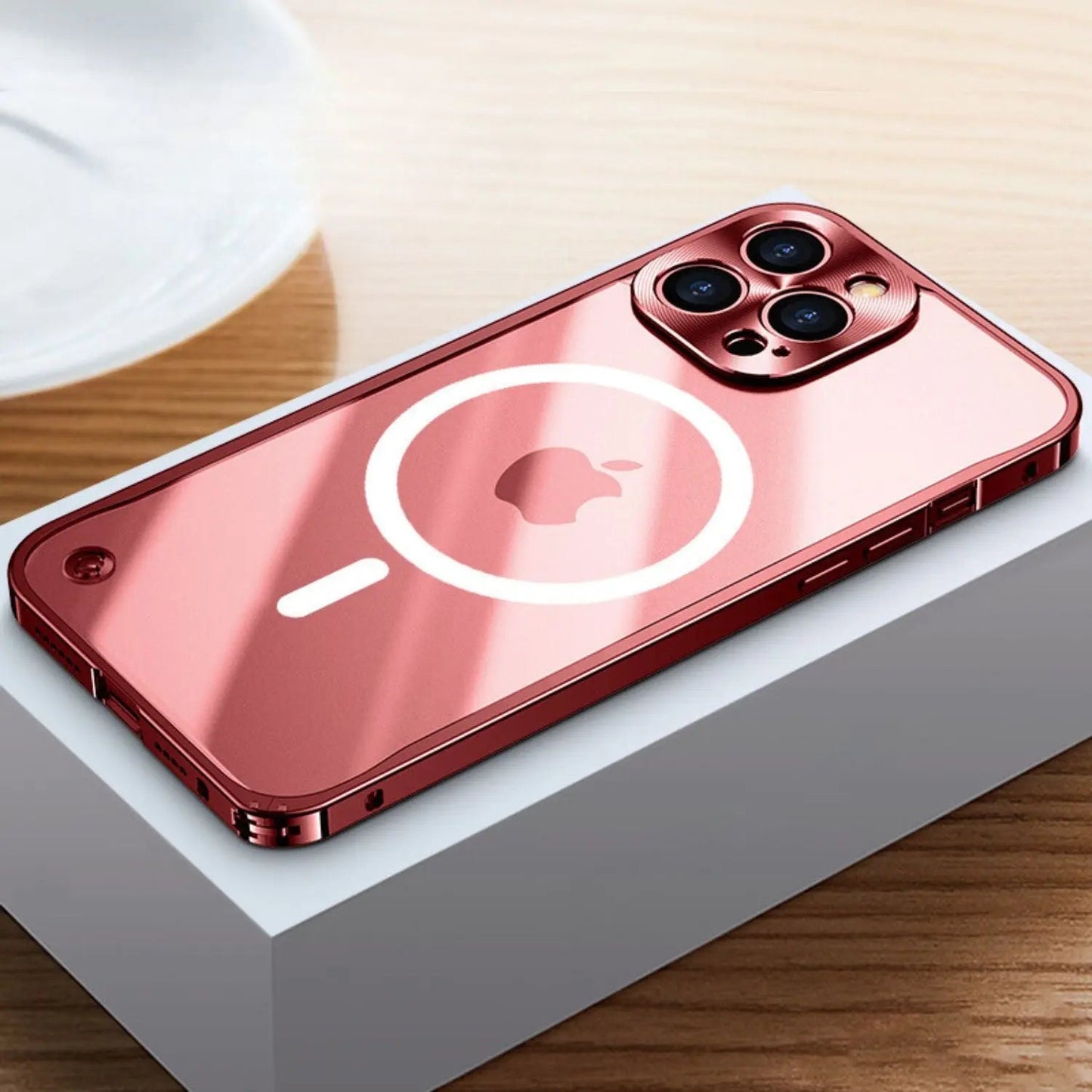 Norvo | Metall Luksus MagSafe Deksel for iPhone Pro Max - Slankt og Stilig Design med Maksimal Beskyttelse
