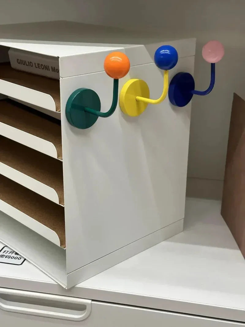 Norvo | Eames Dot Farge Rush Krok Magnet