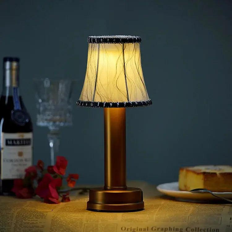 Norvo | ShineBeam - Chic Trådløs Bordlampe Design