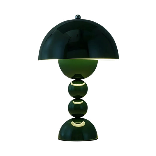Norvo | Moderne Bordlampe i Skandinavisk Design med Gull Detaljer