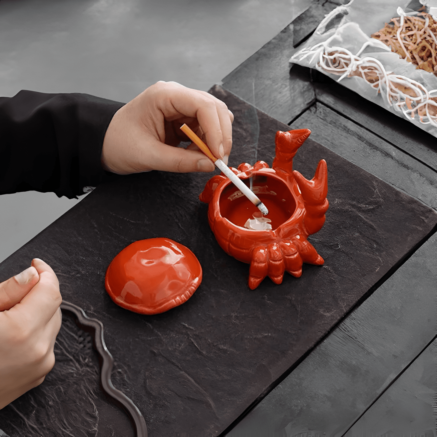 Norvo | CeramiQ – Luksus Askebeger i Orientalsk Stil med Unik Krabbe Design