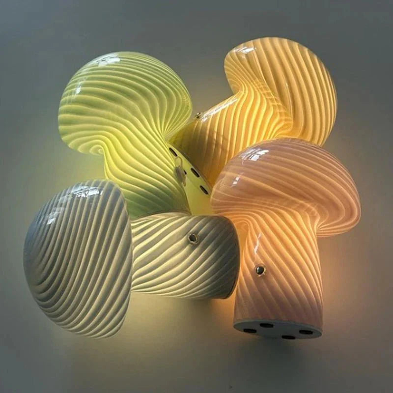 Norvo | Pastellfarget glass sopp bordlampe