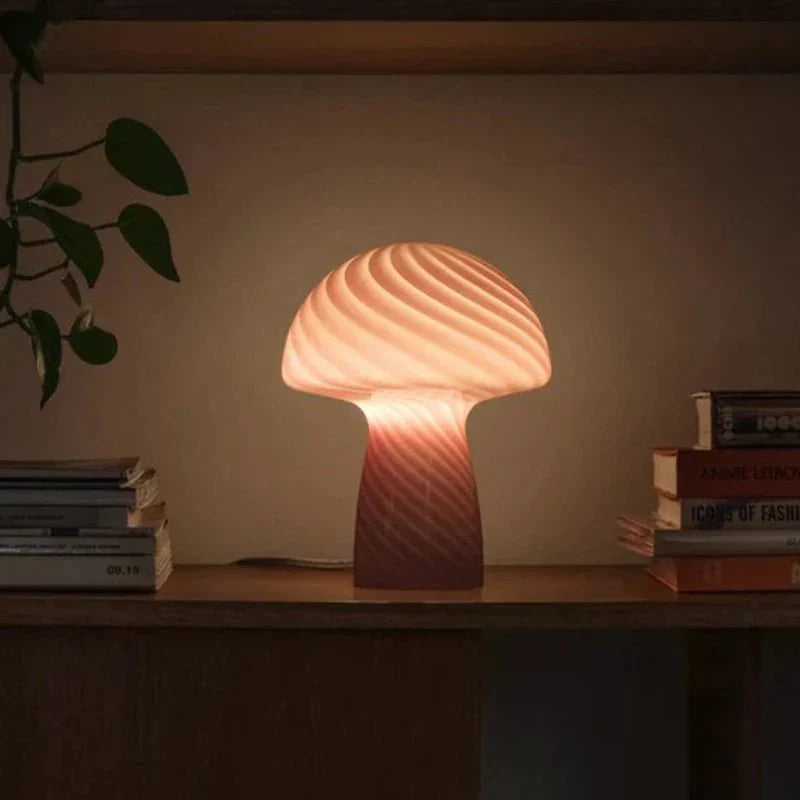 Norvo | Pastellfarget glass sopp bordlampe