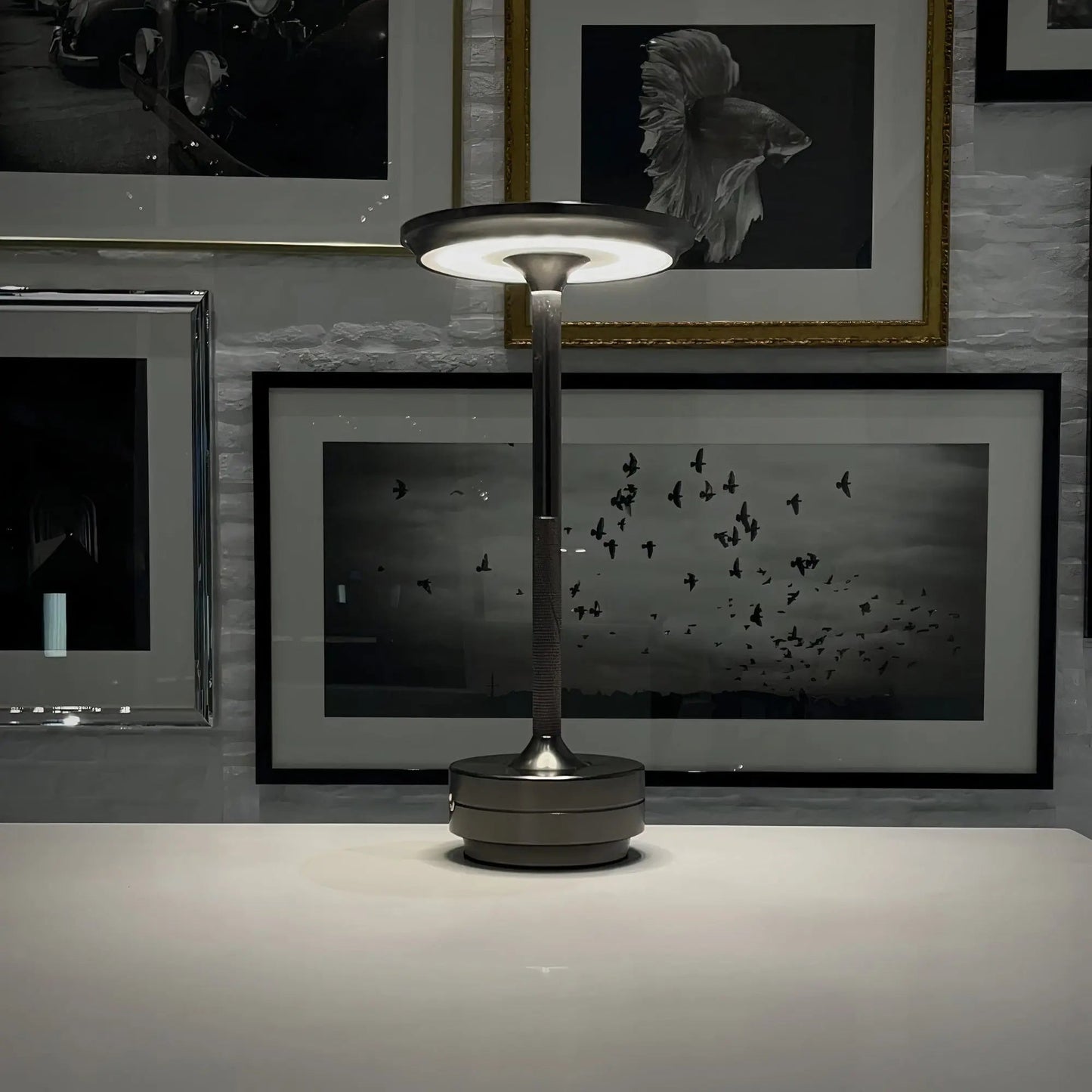 LumièreÉlégante - Designer Bordlampe Thomas av LumenArt