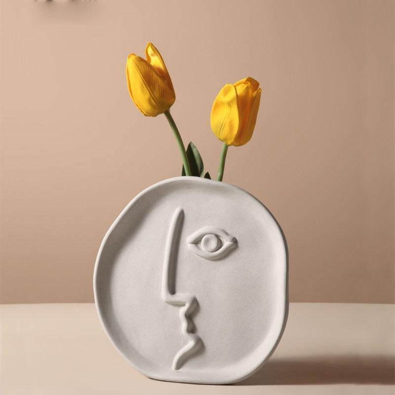 Moderne keramisk vase Norvo | Abstrakt design | Dekorativ eleganse for hjemmet