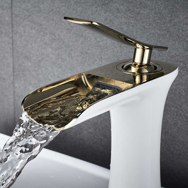 Norvo | Moderne Fosser Baderomsbatteri – Stilig Design & Elegant Vannstrøm