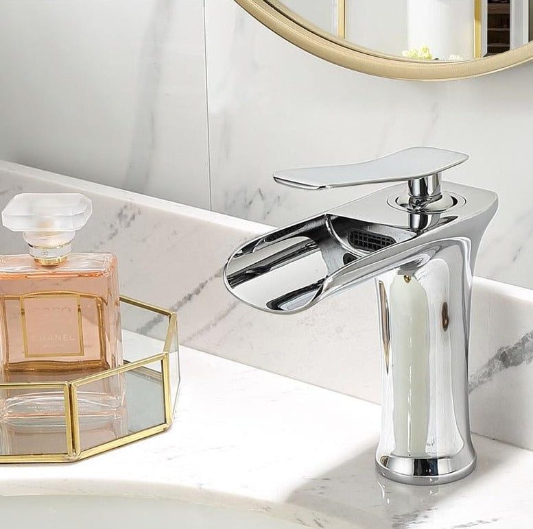 Norvo | Moderne Fosser Baderomsbatteri – Stilig Design & Elegant Vannstrøm