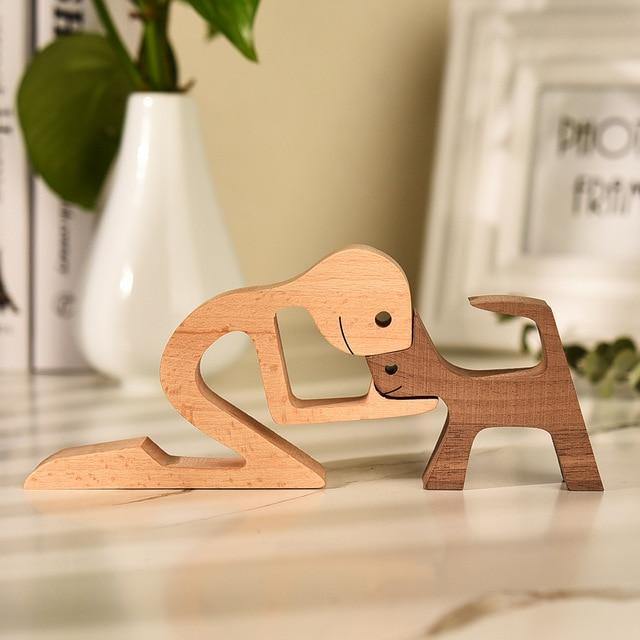 Norvo Håndlaget trefigurer | Hund- og menneskefigurer | Tidløs dekorasjon | Perfekt for dyreelskere
