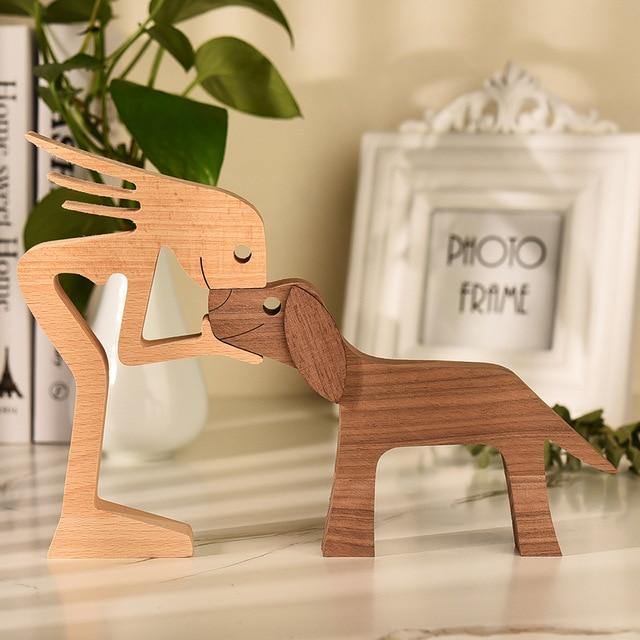 Norvo Håndlaget trefigurer | Hund- og menneskefigurer | Tidløs dekorasjon | Perfekt for dyreelskere