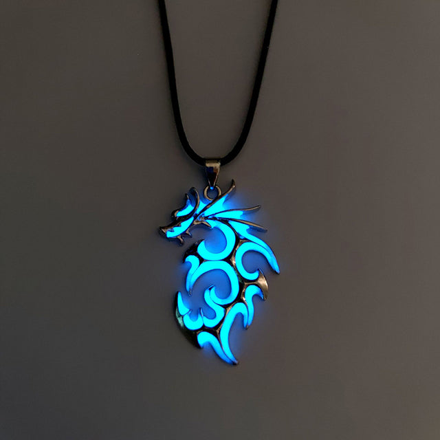 Norvo | Vintage Luminous Dragon Necklace