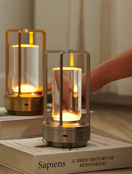 Norvo | Varm LED Trådløs Bordlampe – Batteridrevet Nordisk Design - LED med Berøringskontroll, Egnet for Soverom, Hjem, Utendørs - Ideell Nattlampe