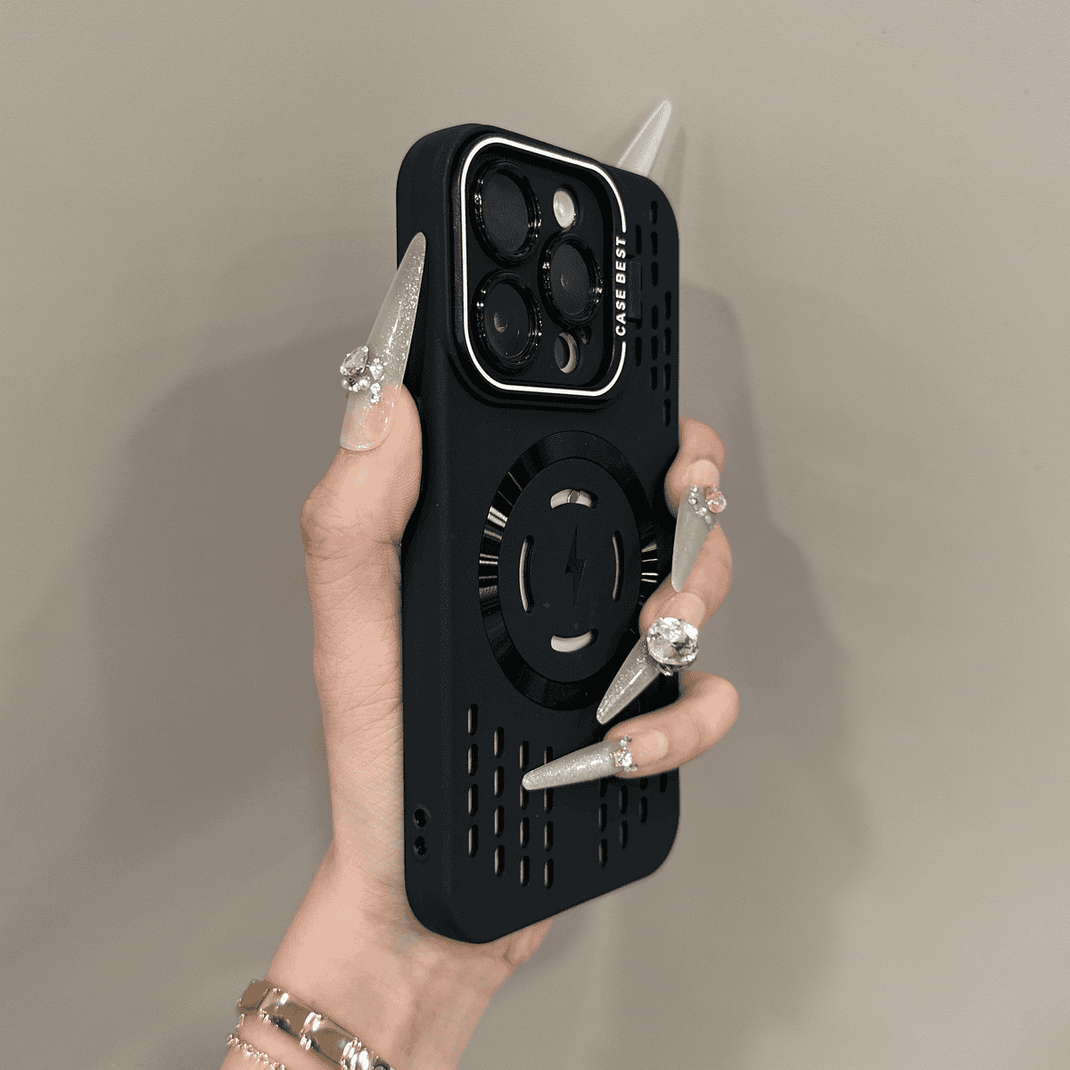 Norvo | Sikkerhetsbeskyttelse i myk silikon med lynrask magnetisk lading Deksel for iPhone