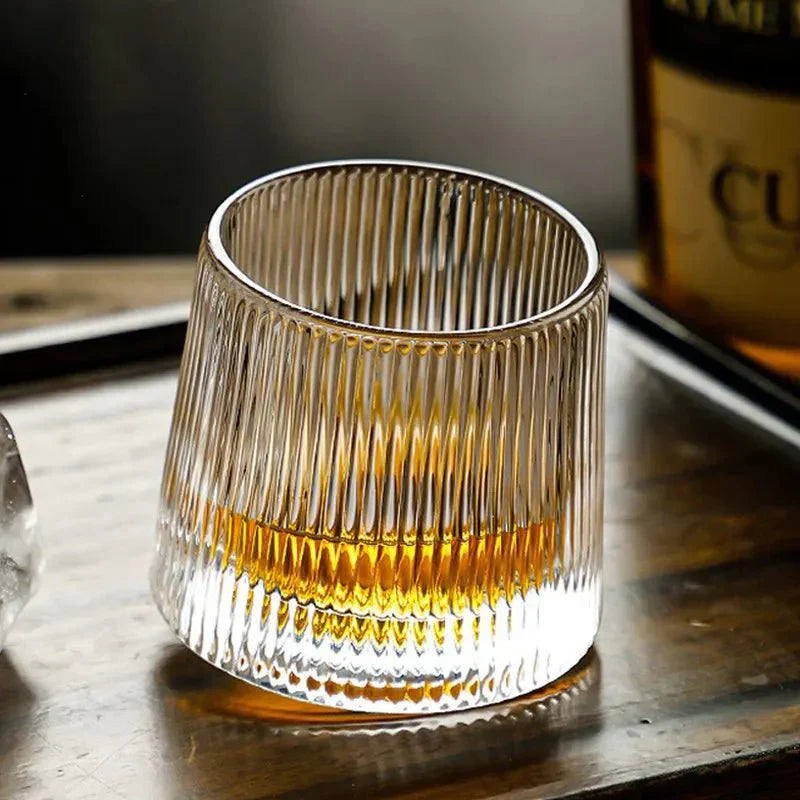 Norvo | Teksturet Whisky Glass med Bølgeeffekt