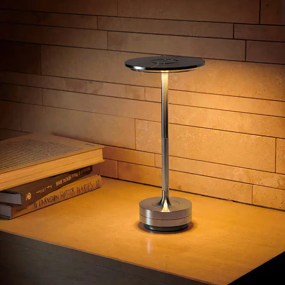 LumièreÉlégante - Designer Bordlampe Thomas av LumenArt