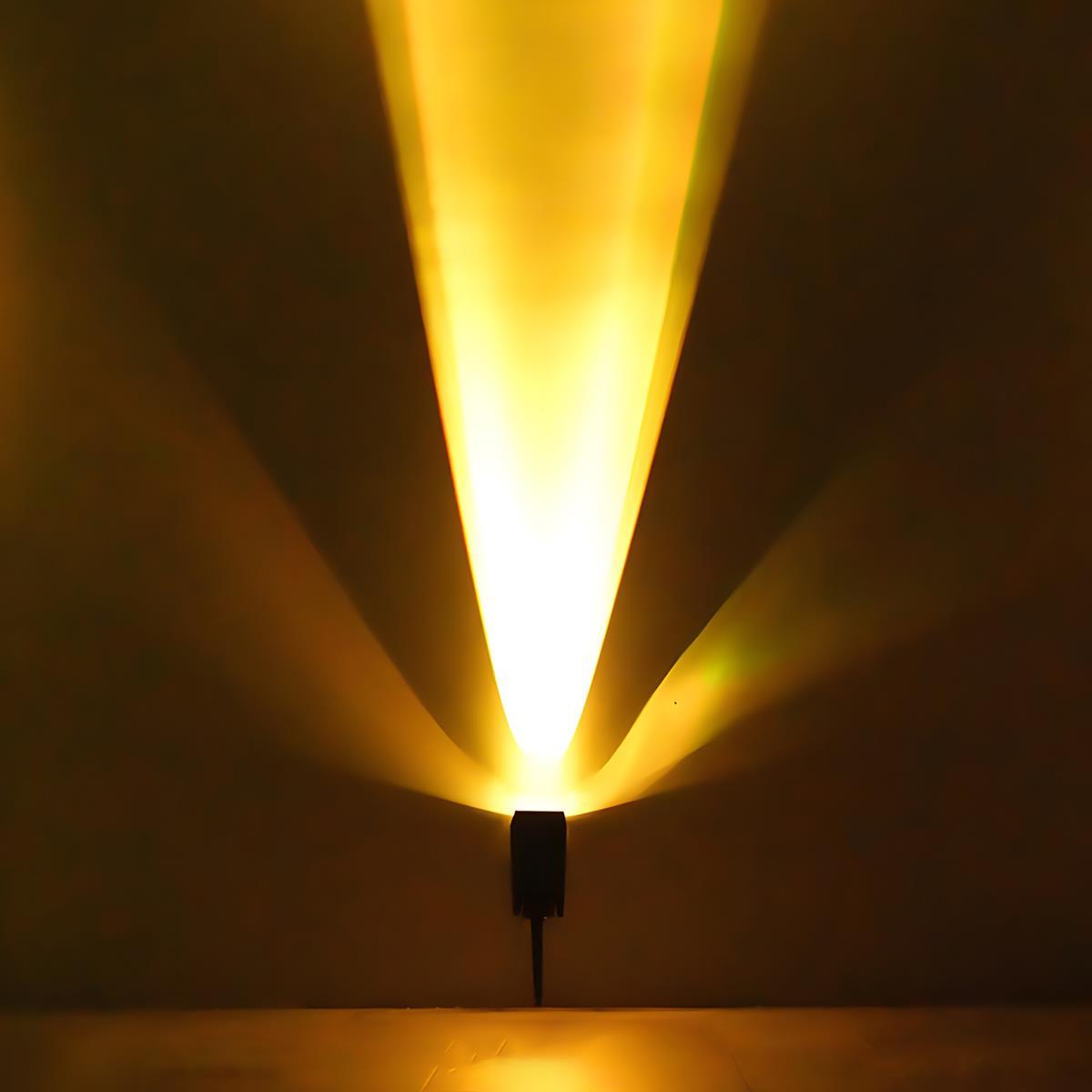 Norvo | Vanntett solenergi LED multi-zoom spotlight | Justerbar zoom. Miljøvennlig og ideell for hage- og utendørs landskapsbelysning