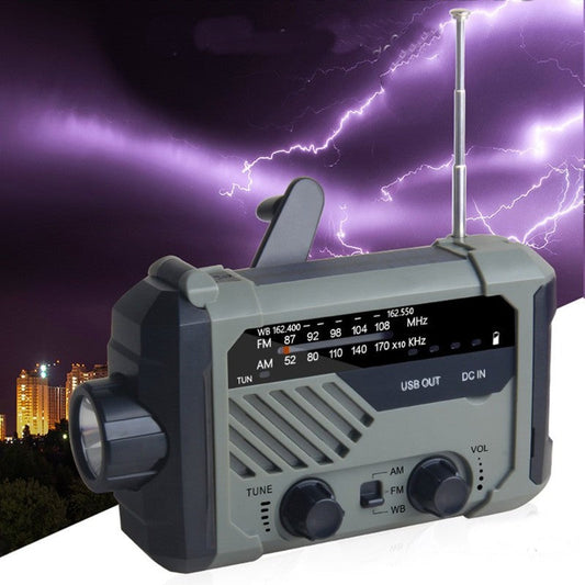 Norvo | Solhåndsveiv Lommelykt, med LED Lys, Innebygd Radio, S.O.S Alarm og 4 Ladingsmåter, for Camping, Villmark, Hjem & Mer