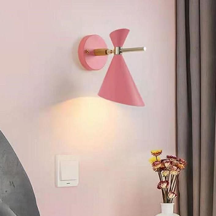 Norvo | Minimalistisk Vegglampe – Moderne Horndesign Lampe