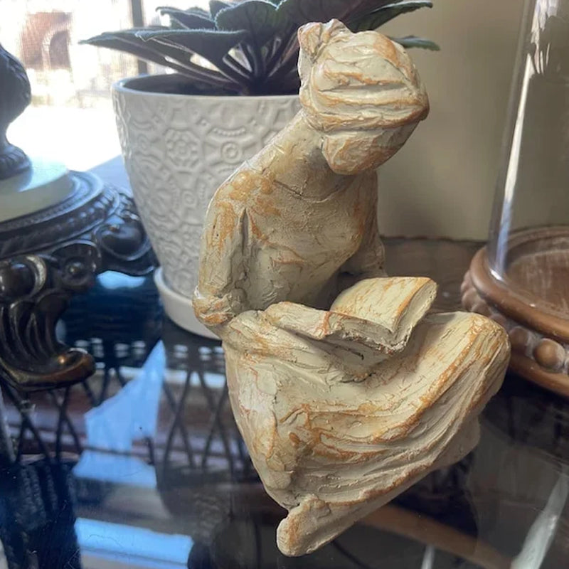 Norvo | Sweet Hour of Prayer, vakker håndstøpt inspirerende skulptur av en bønnende kvinne