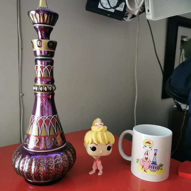 Norvo | Jeg drømmer om Jeannie-flaske