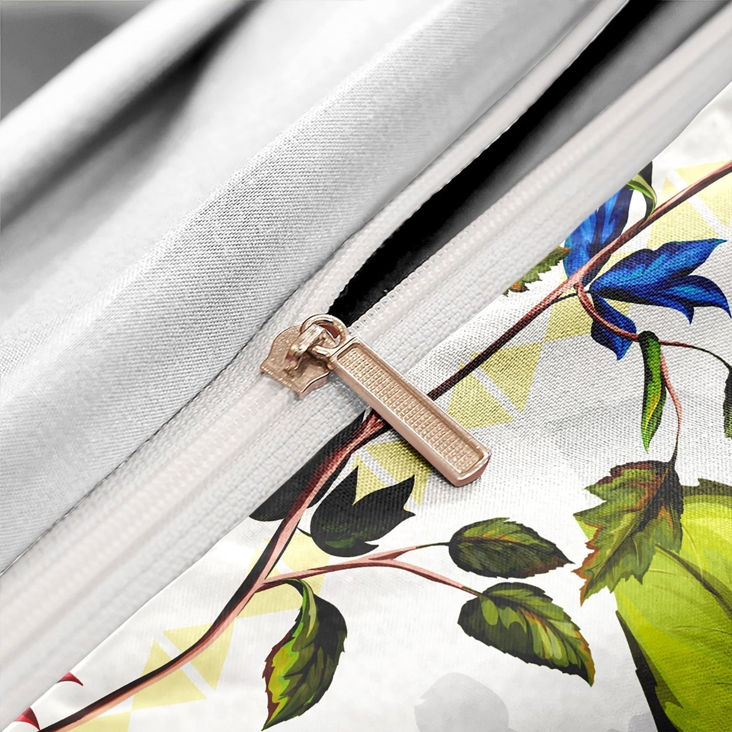 Norvo | FlightBloom - Luksuriøst Blomster- og Fuglemønster Sengetøy