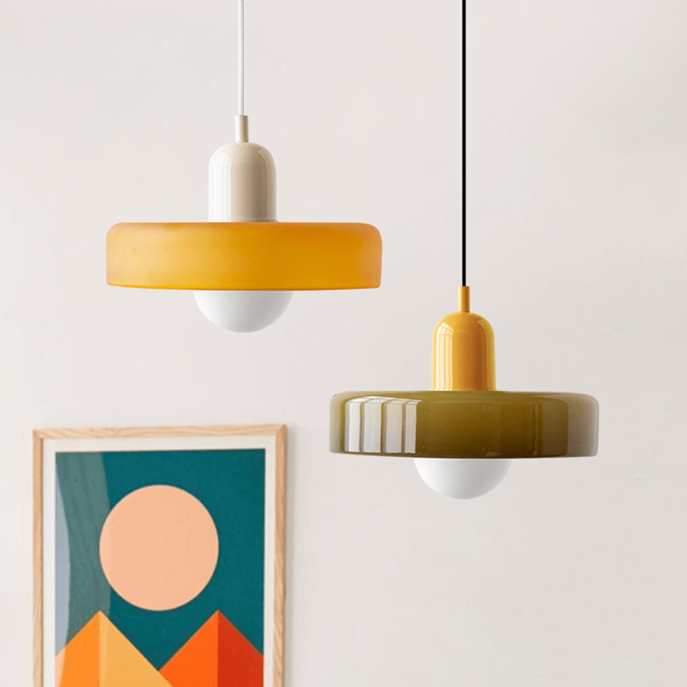 Norvo | Bauhaus Farget Glasspendellampe for Moderne Interiører