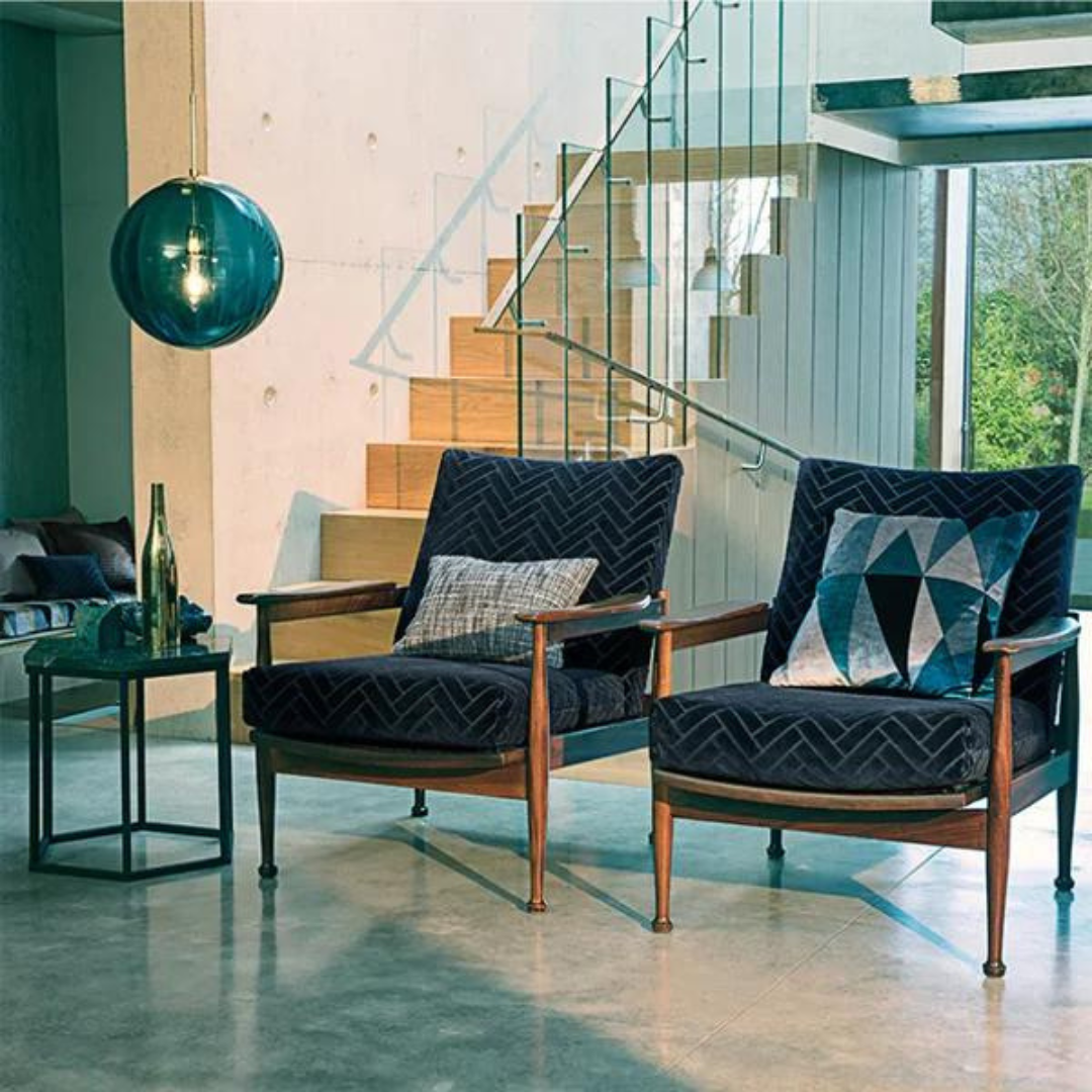 Norvo | Elegant Glass Sphere Pendant Lamp for Luxury Interiors