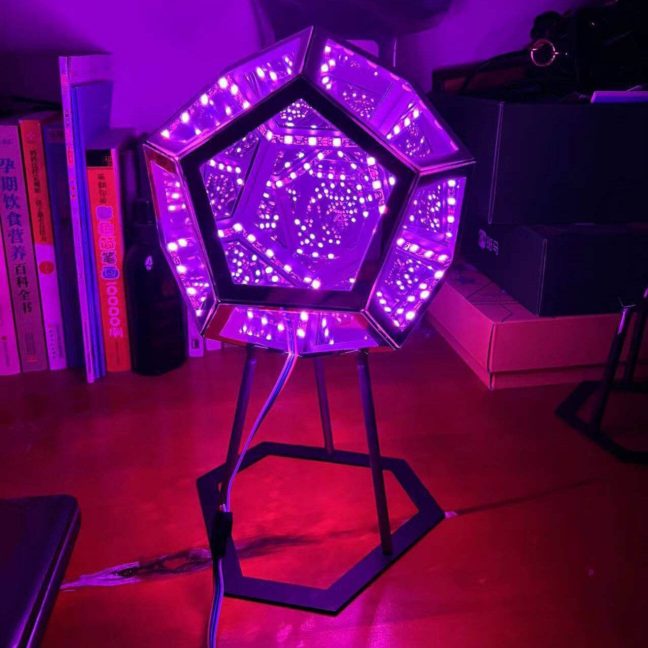 Norvo | Infinity Dodecahedron LED Nattlys Kunst Bordlampe