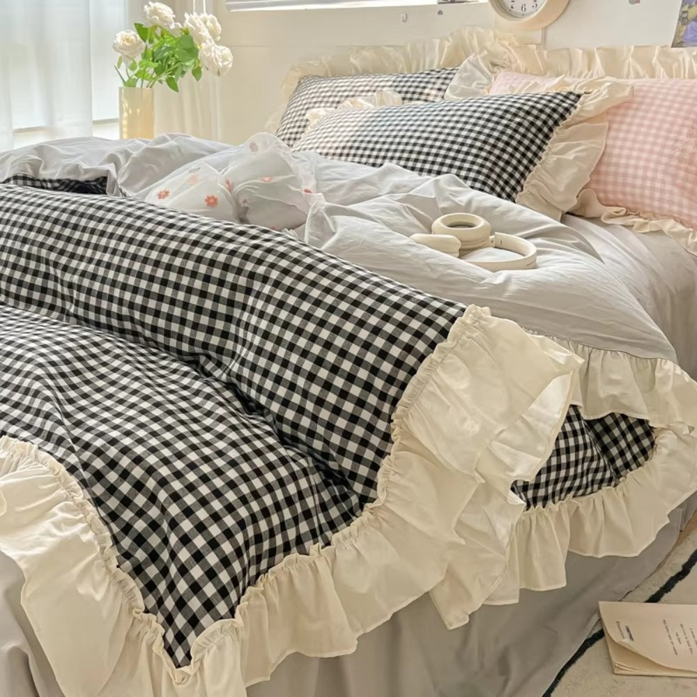 Norvo | Gingham Check Ruffled Edges Sengetøys Sett