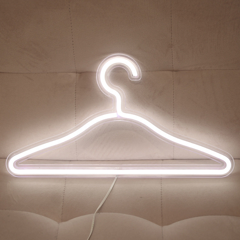 Norvo | LightHanger LED Kleshenger – Oppladbar Belyst Henger med Luksuriøs Neonlys