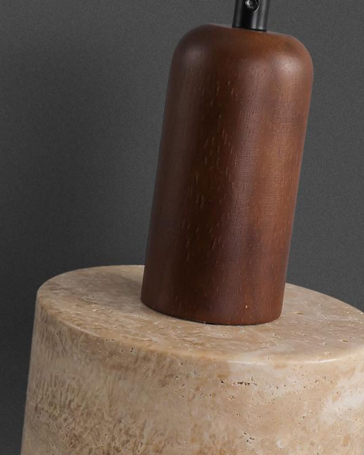 Norvo | Elegant lysdekorasjon med naturlige steinelementer