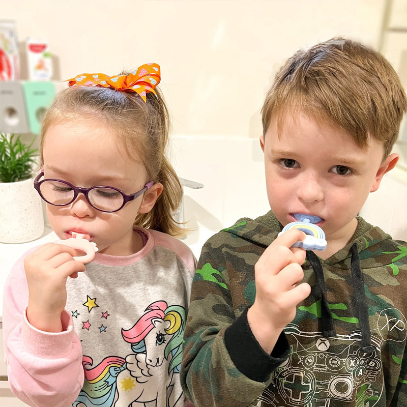 Norvo | Barne Regnbue U-formet Tannbørste