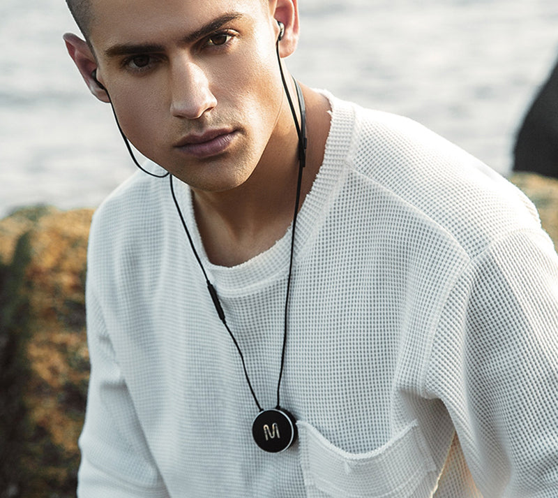 Norvo | Nakkerbånd Hodetelefoner med Justerbart Design, Lett å Oppbevare Kabel, Dobbel Spole Design og Høy Lydkvalitet