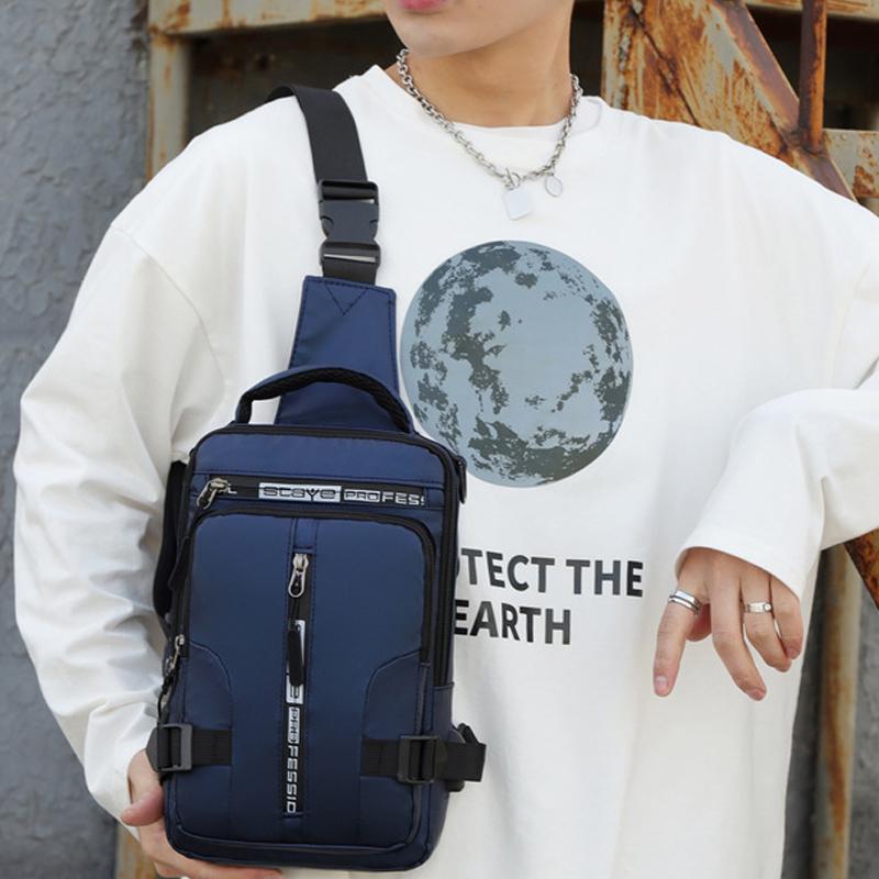 Norvo | Allsidig brystlomme med ladeport