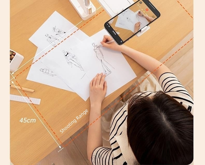 Justerbar 90 cm telefonstativ med 360° rotasjon, innebygd lys og trådløs fjernkontroll - perfekt for videografi, vlogging eller direktesending Norvo