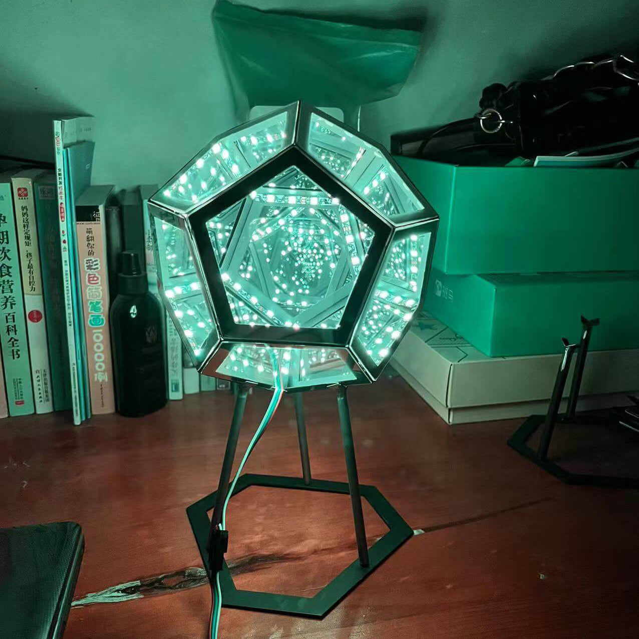 Norvo | Infinity Dodecahedron LED Nattlys Kunst Bordlampe