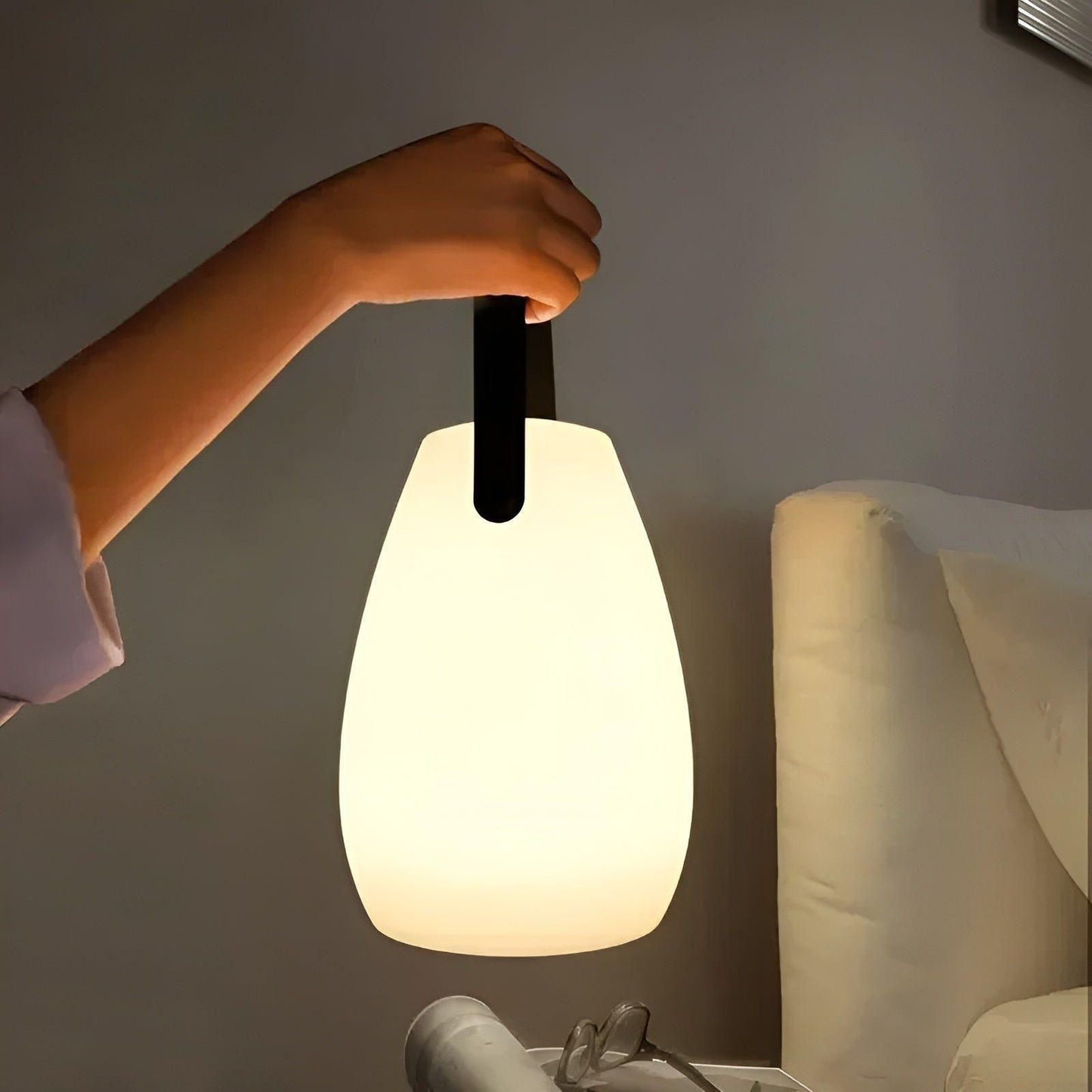 Norvo | LuminaFusion Lampe – Bærbar Vanntett Trådløs Bordlampe med Fjernkontroll