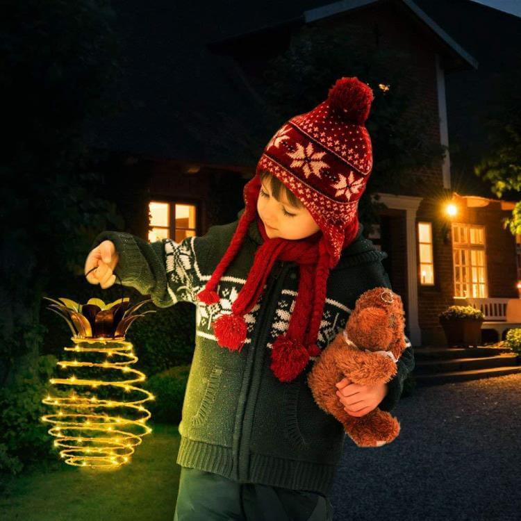 Norvo | Solar Pineapple Iron Lantern LED Kobbertråd Utendørs Vanntett Hage Dekorative Hengende Lys