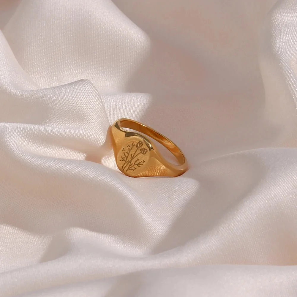 Norvo | 18k Dainty Floral Signetringer