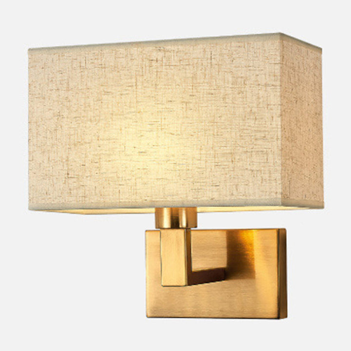 Postmodern Cuboid Vegglampe Stoff 1-Lys Sengelampe Lesevegglys i Hvit/Beige/Brown med Svart/Gull Arm | Norvo