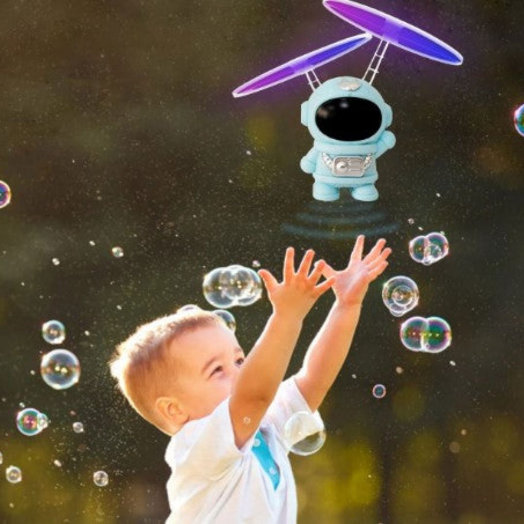 Norvo | AstroFlyer | Magi i luften - Spinnende LED Astronaut